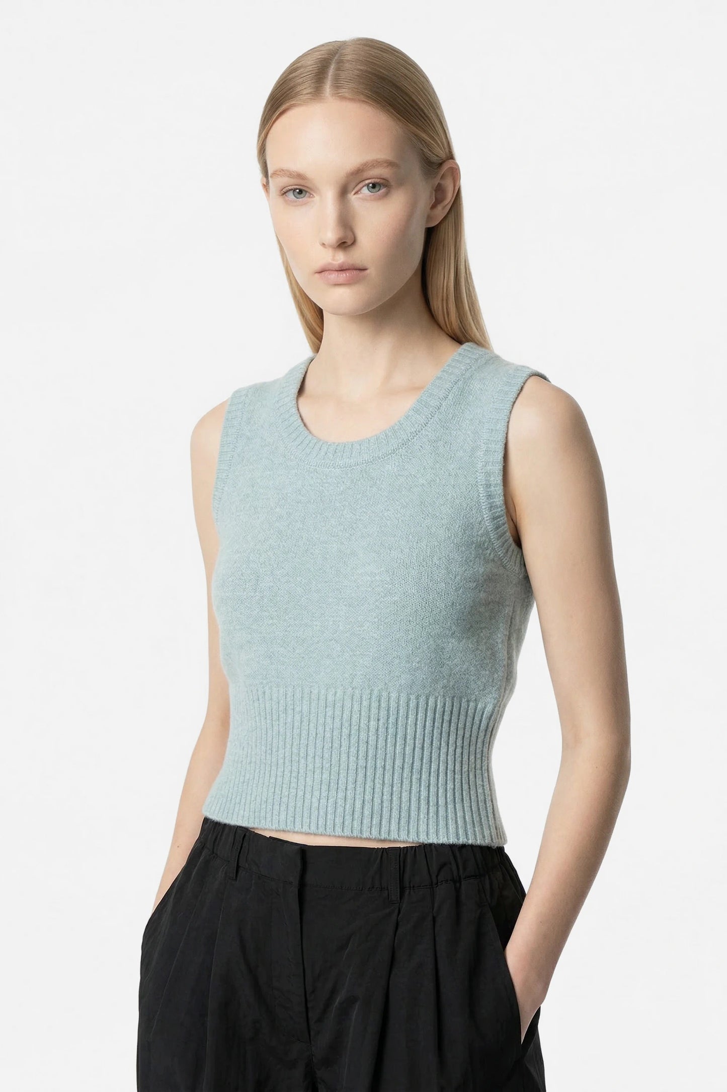 Round Neck Knit Vest